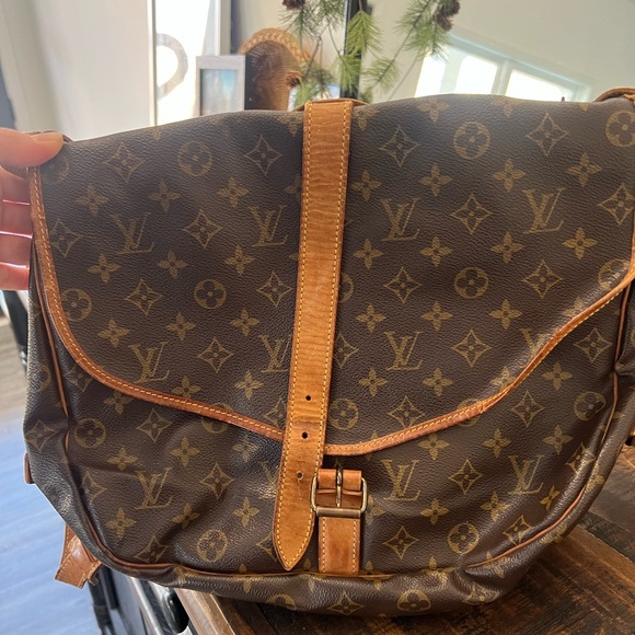 Louis Vuitton Brown Monogram Crossbody Bag - Picture 9 of 16